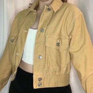 Cropped trucker jacket